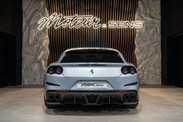 Ferrari GTC4Lusso T — photo 4