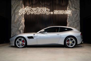 Ferrari GTC4Lusso T — photo 5