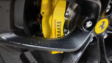 Ferrari GTC4Lusso — photo 15