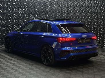 Audi RS3 Sportback — photo 6