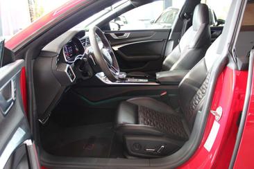Audi RS7 — photo 8