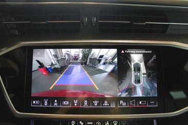 Audi RS7 — photo 22