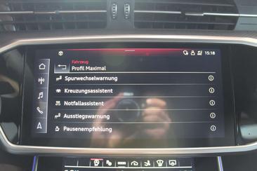 Audi RS7 — photo 25