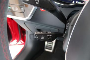 Audi RS7 — photo 31