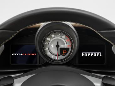 Ferrari GTC4Lusso — photo 7