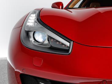 Ferrari GTC4Lusso — photo 12