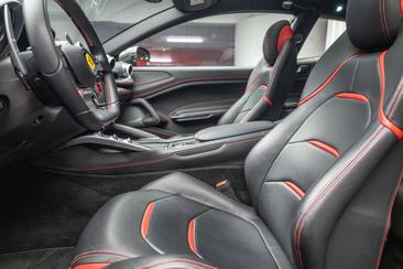 Ferrari GTC4Lusso T — photo 6