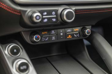 Ferrari GTC4Lusso T — photo 17