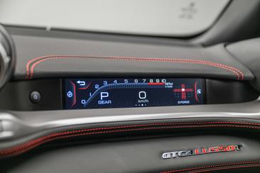 Ferrari GTC4Lusso T — photo 20