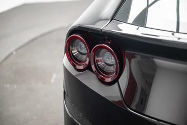 Ferrari GTC4Lusso T — photo 40