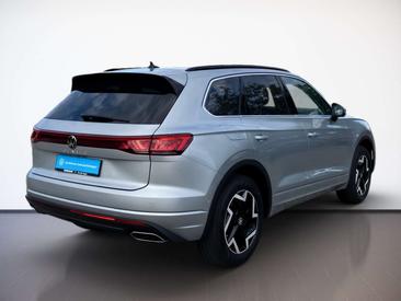 Volkswagen Touareg 3.0 V6 TSI — photo 3