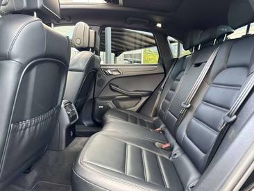 Porsche Macan Base 2023 Noir — photo 14
