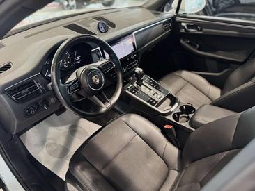 Porsche Macan Base — photo 6
