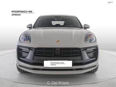 Porsche Macan Base