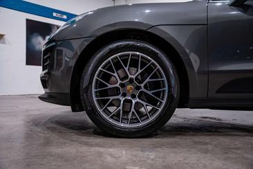 Porsche Macan Base — photo 5