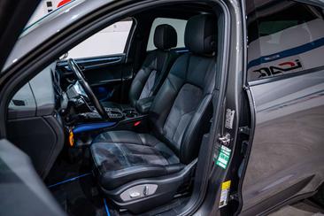Porsche Macan Base — photo 10