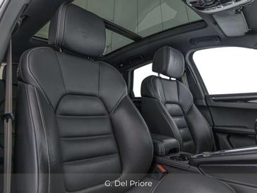 Porsche Macan Base — photo 15