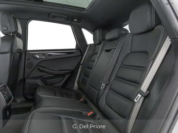 Porsche Macan Base — photo 17
