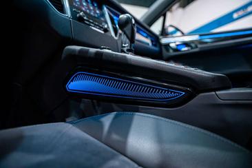 Porsche Macan Base — photo 20