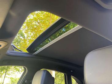 Porsche Macan Base — photo 15