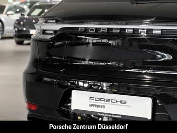 Porsche Macan S — photo 8