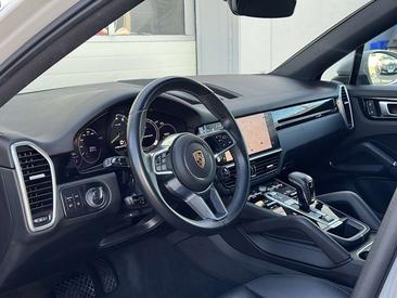 Porsche Cayenne III E-Hybrid — photo 8
