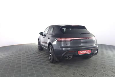 Porsche Macan Base