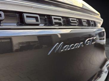 Porsche Macan GTS — photo 27