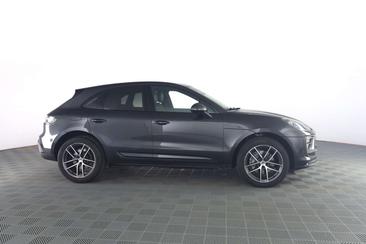 Porsche Macan Base — photo 6