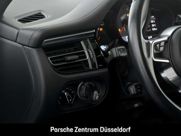 Porsche Macan S — photo 18