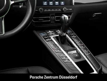 Porsche Macan S — photo 19