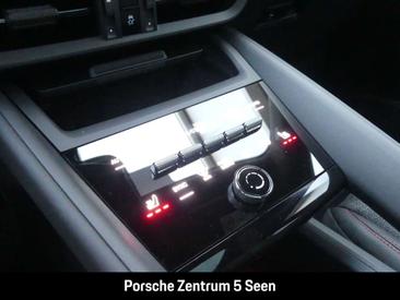 Porsche Macan GTS Electric — photo 20