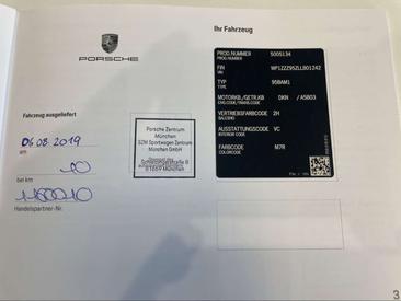 Porsche Macan Base — photo 37
