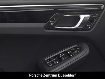 Porsche Macan S — photo 23