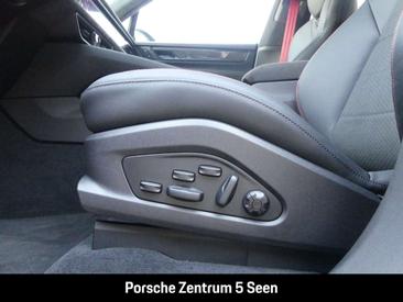 Porsche Macan GTS Electric — photo 25