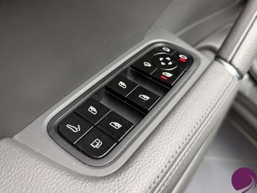 Porsche Cayenne III E-Hybrid — photo 26