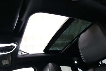 Porsche Macan Base — photo 15