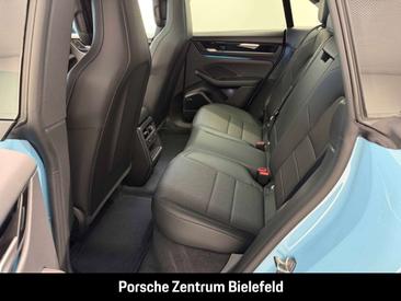 Porsche Macan Base — photo 27