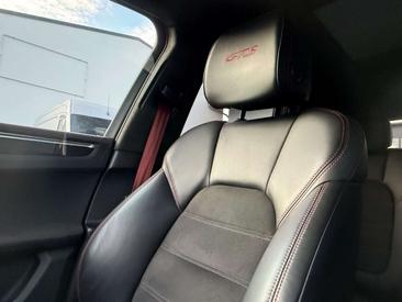 Porsche Macan GTS — photo 38