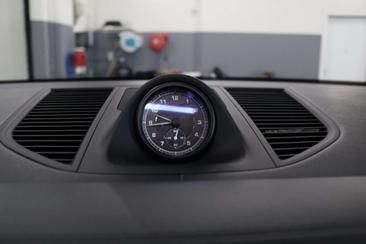 Porsche Macan Base — photo 21