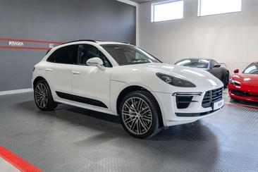Porsche Macan Turbo — photo 5