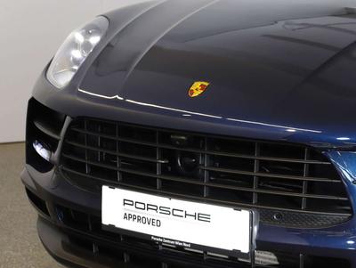 Porsche Macan Base