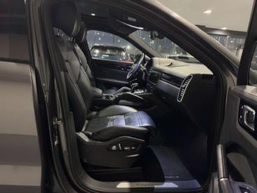 Porsche Cayenne III E-Hybrid — photo 18