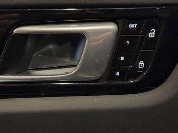 Porsche Cayenne III E-Hybrid — photo 22