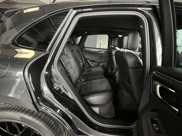 Porsche Macan GTS — photo 7