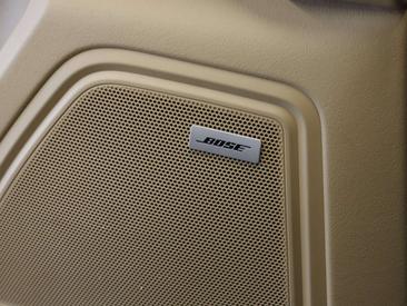 Porsche Macan Base — photo 20