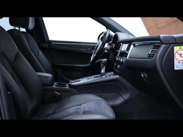 Porsche Macan Base 2021 Noir — photo 12