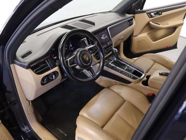 Porsche Macan Base — photo 25