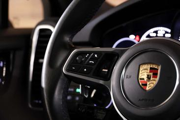 Porsche Cayenne III E-Hybrid — photo 41