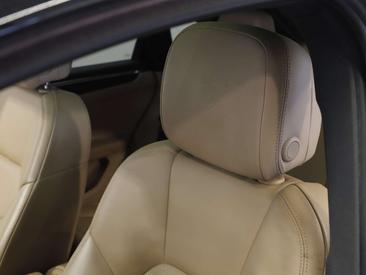Porsche Macan Base — photo 33